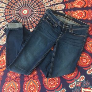 Levi’s Low Rise Skinny Demi Curve jeans!